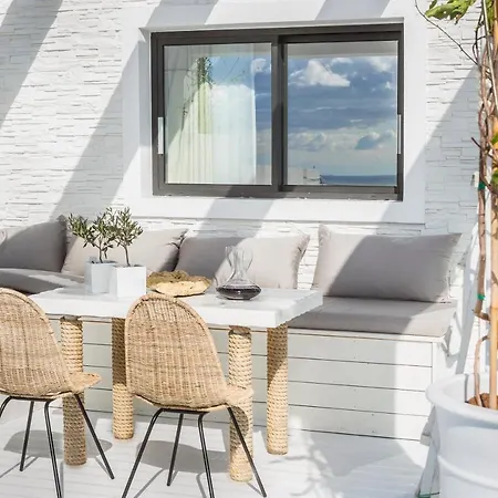 شقة Minetos Vlachata