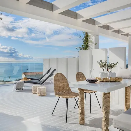 شقة Minetos Vlachata